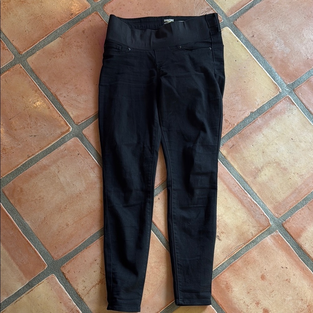 Black Levi maternity skinny jwans